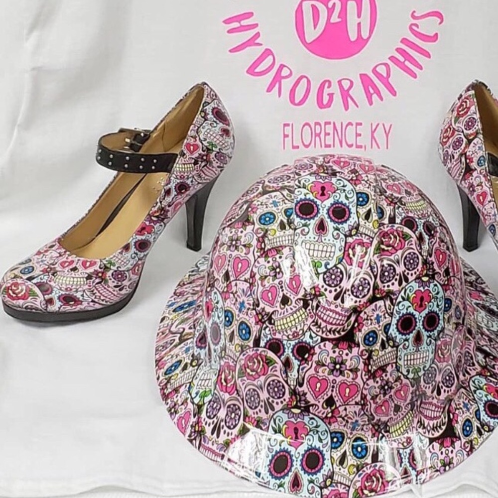 One-of-kind SUGAR SKULL HYDROGRAPHIC pumps 💕💀💕 - Picture 3 of 8